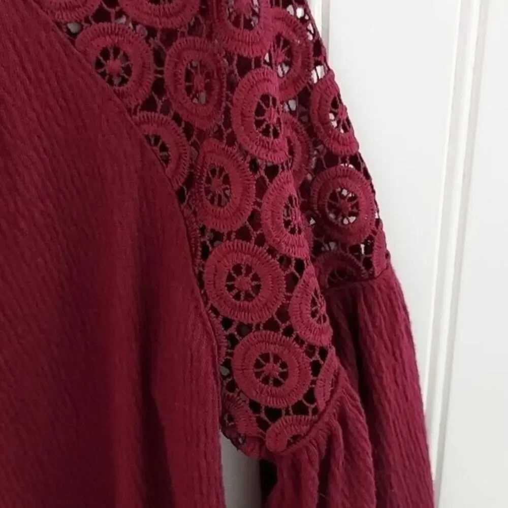 Old Navy Girls XXL 16 Burgundy Crochet Lace Shoulder‎ Peasant Blouse 3/4 Sleeve